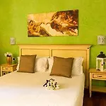 Πανσιόν Navona Tower Relais 4*