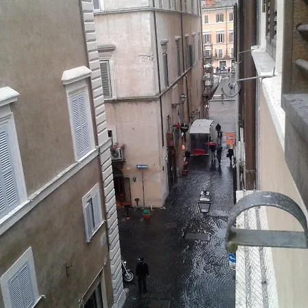 Navona Tower Relais Pensionat 4*