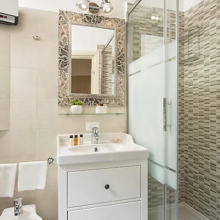 Pensionat Navona Tower Relais Rom