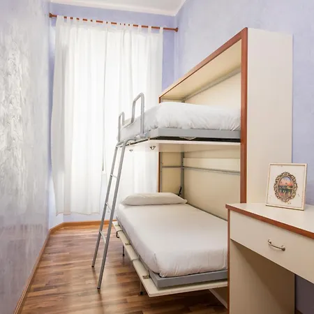 Navona Tower Relais Pensionat 4*