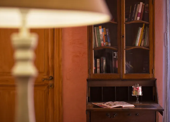 Pensionat Navona Tower Relais