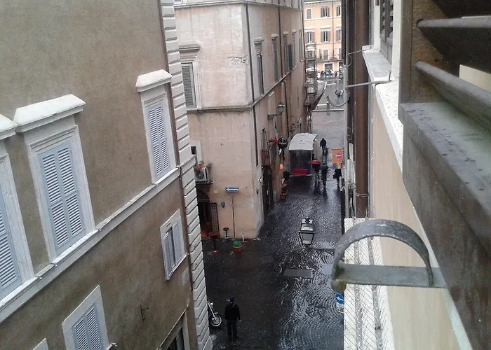 Navona Tower Relais Pensionat 4*