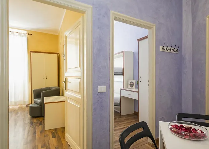 Pensionat Navona Tower Relais 4*